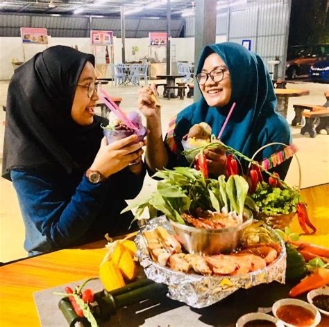 Kampung U Steamboat and Grill in Skudai